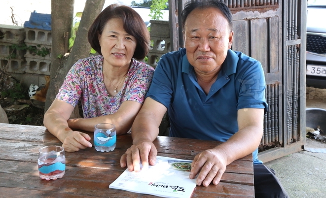 아내와 함께 아산 농업을 이끌어 나가는 윤주환 대표.
