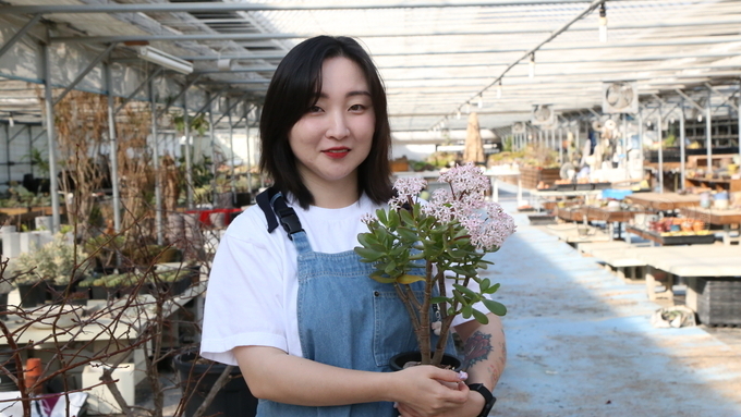 안성 이채연 대표, 1, 200여종 다육식물